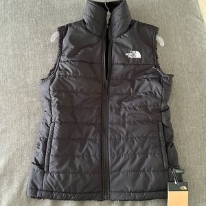 Northface Mossbud reversible vest in black